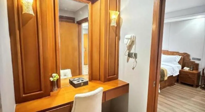 Bed in Shenzhen Bao Yue Hotel