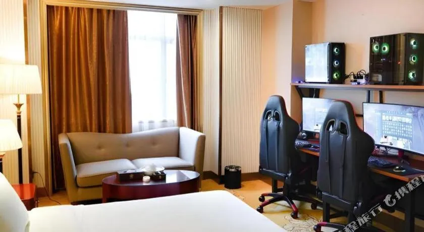 Bed in Shenzhen Bao Yue Hotel