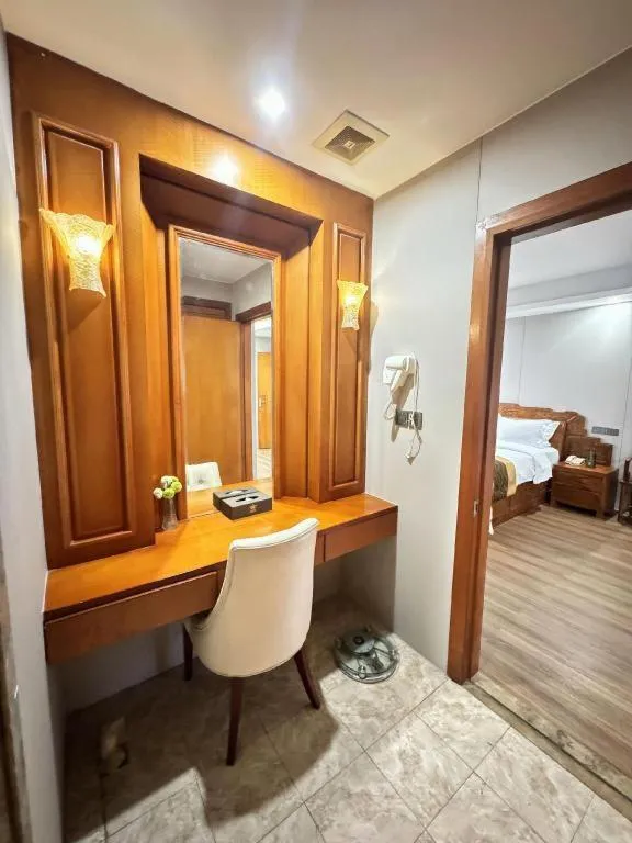 Bed in Shenzhen Bao Yue Hotel