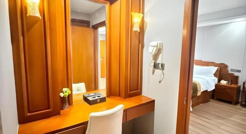 Bed in Shenzhen Bao Yue Hotel