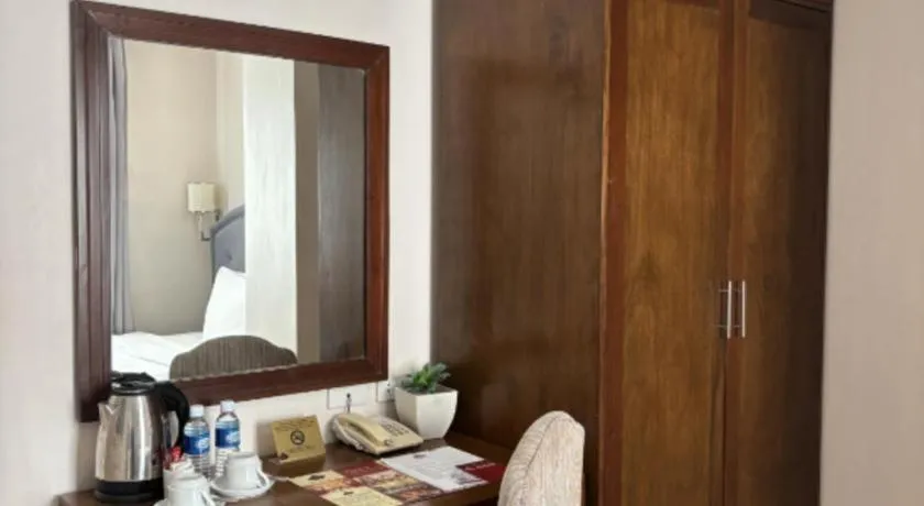 Queen Margarette Hotel