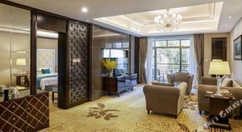 Country Garden Phoenix Hotel Yunfu