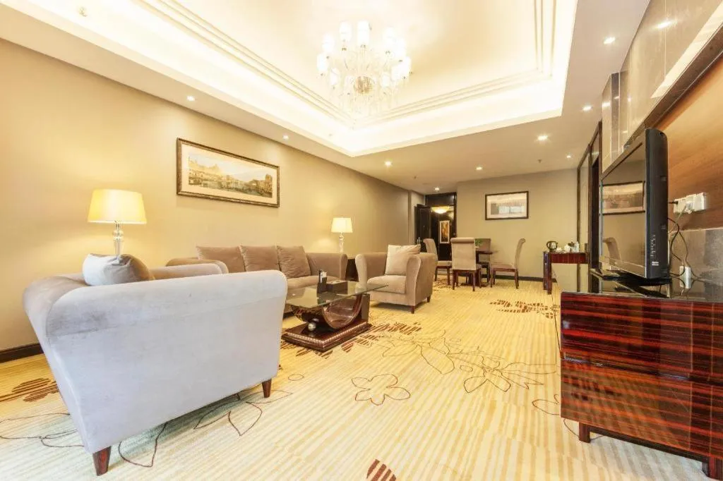 Country Garden Phoenix Hotel Yunfu