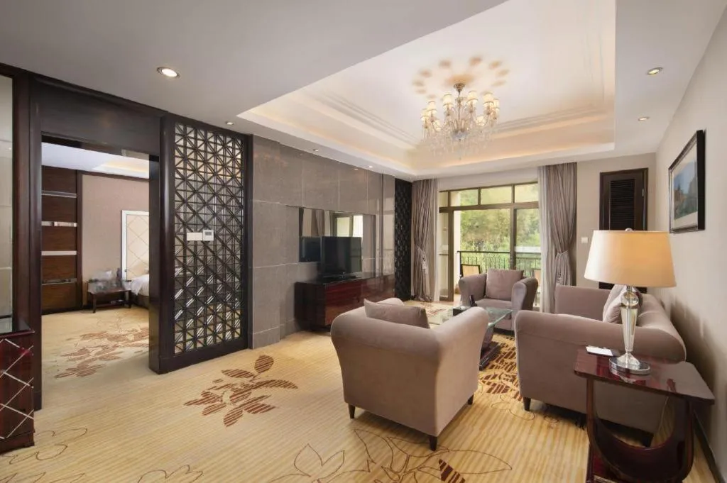 Country Garden Phoenix Hotel Yunfu