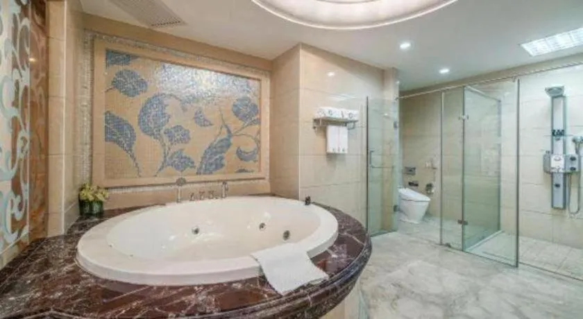 Country Garden Phoenix Hotel Yunfu