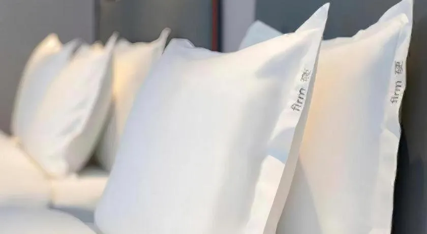 Bed in Holiday Inn Express Shenzhen North Station By IHG