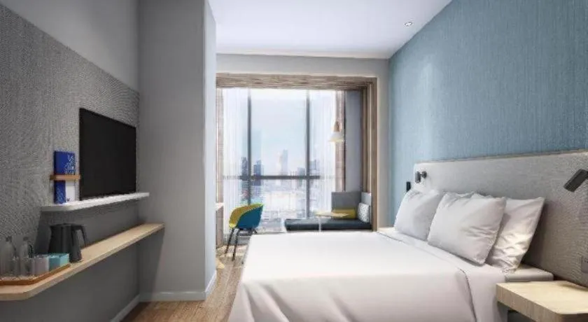 Bed in Holiday Inn Express Shenzhen North Station By IHG