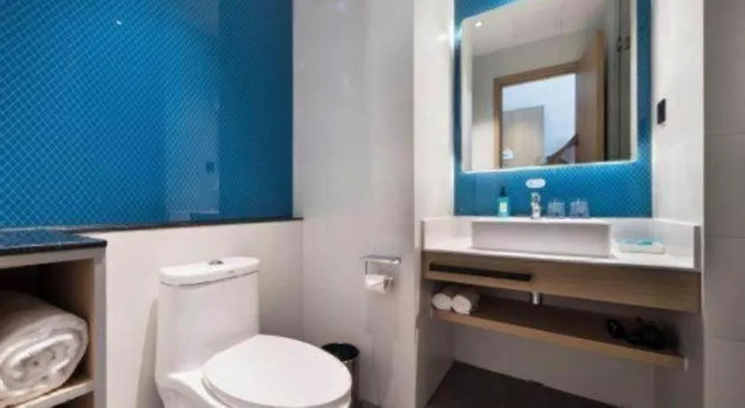 Holiday Inn Express Shenzhen North Station By IHG