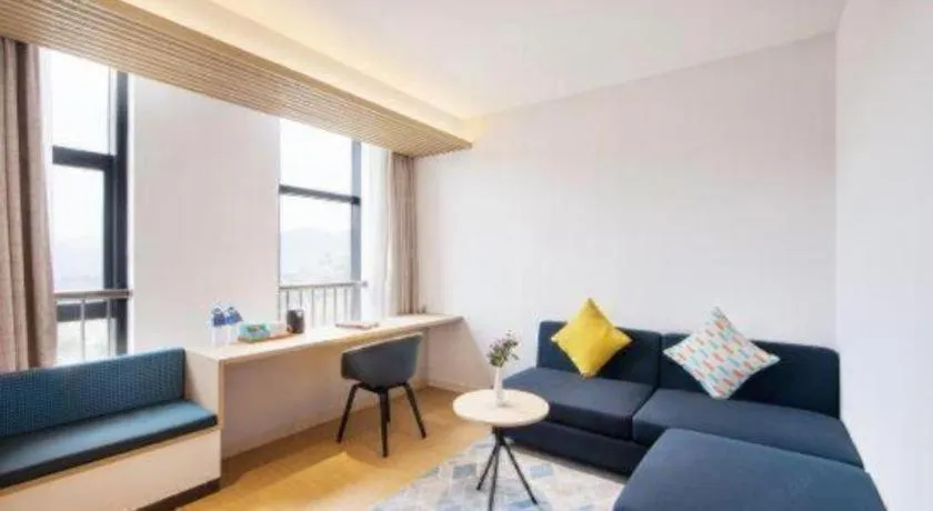 Holiday Inn Express Shenzhen North Station By IHG