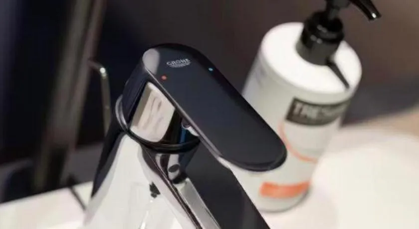 Holiday Inn Express Shenzhen North Station By IHG