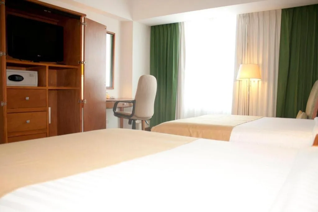 Bed in Holiday Inn Irapuato By IHG