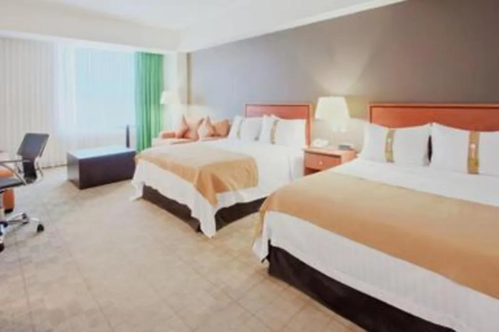 Bed in Holiday Inn Irapuato By IHG