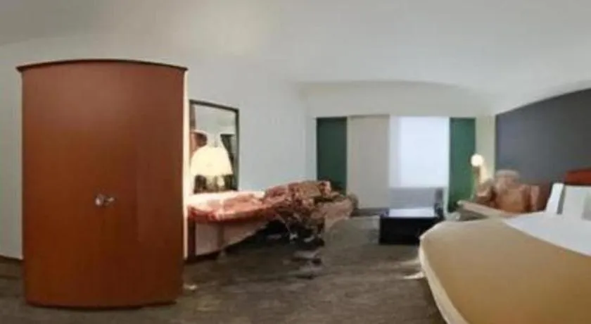 Bed in Holiday Inn Irapuato By IHG