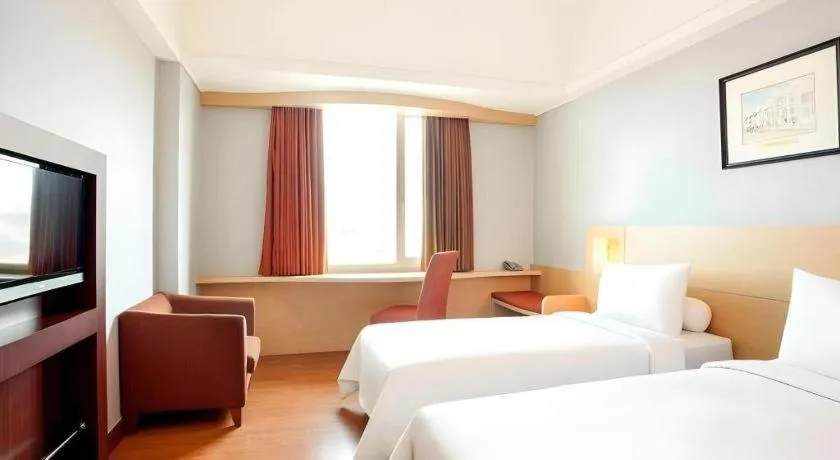 Bed in Hotel Horison Arcadia Heritage Surabaya