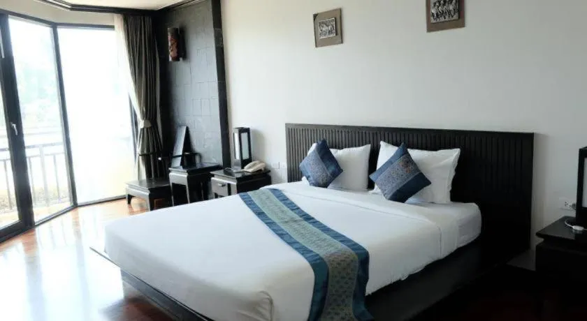 Bed in khaoyai lumtakong hotel