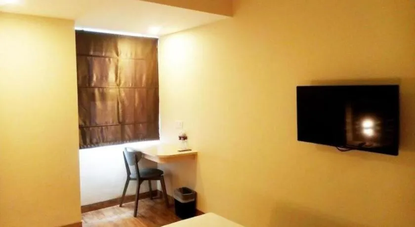 Nite and Day Batam Jodoh Square