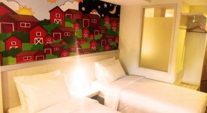 Bed in Nite and Day Batam Jodoh Square