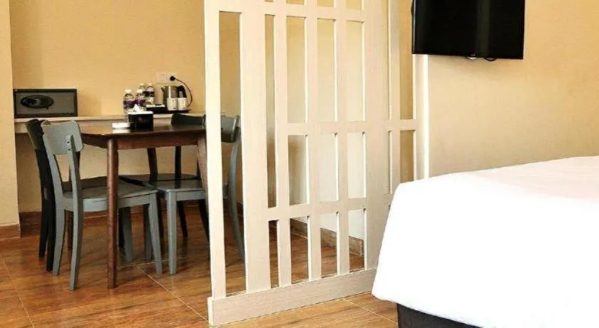 Bed in Nite and Day Batam Jodoh Square