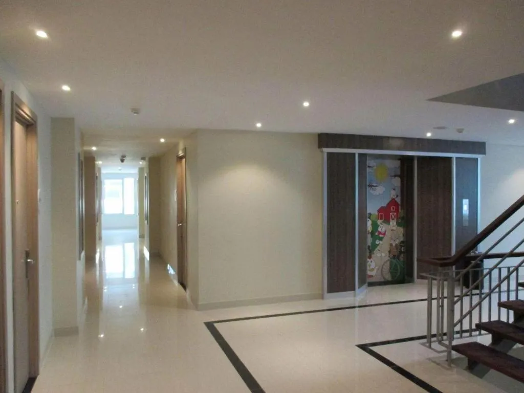 Nite and Day Batam Jodoh Square