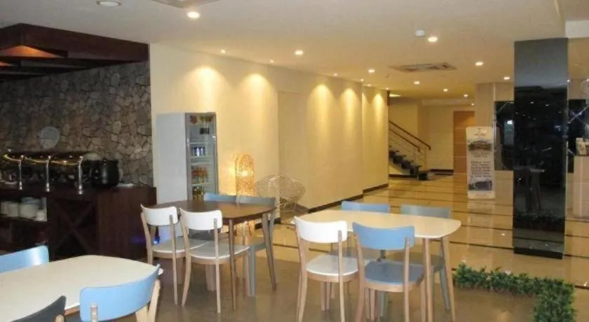 Nite and Day Batam Jodoh Square