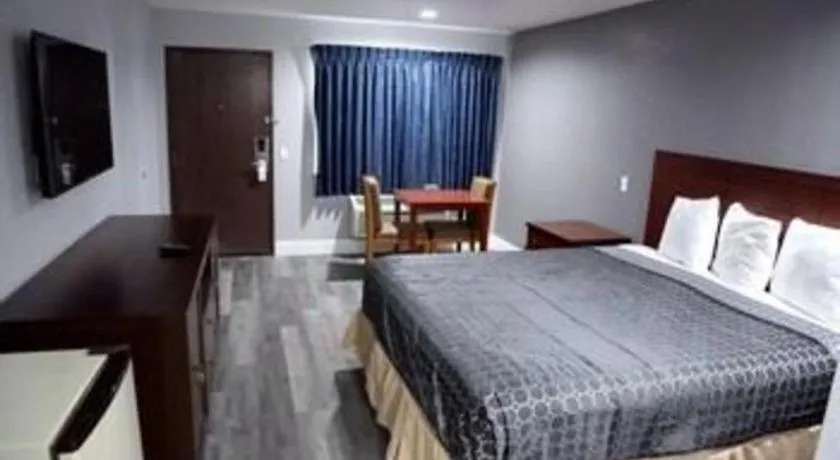 Grand Park Inn