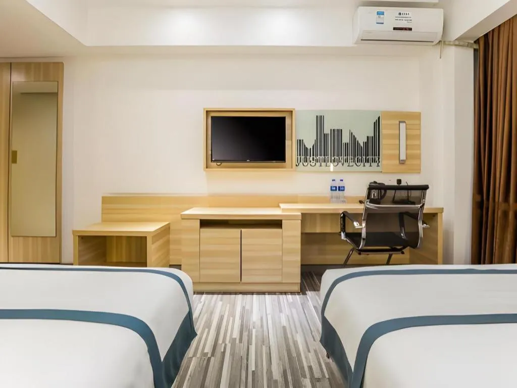 City Comfort Inn Zhaoqing Qixingyan Scenic Area Xinghu Archway