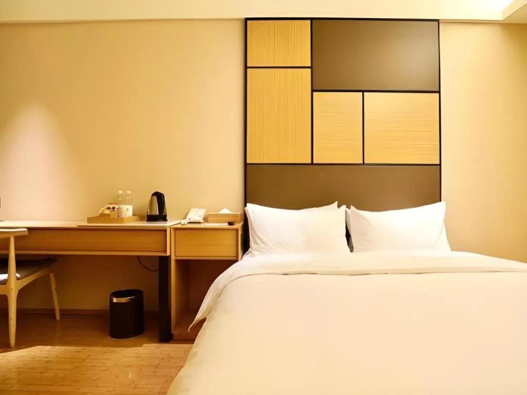 Bed in JI Hotel Shanghai Zhangjiang