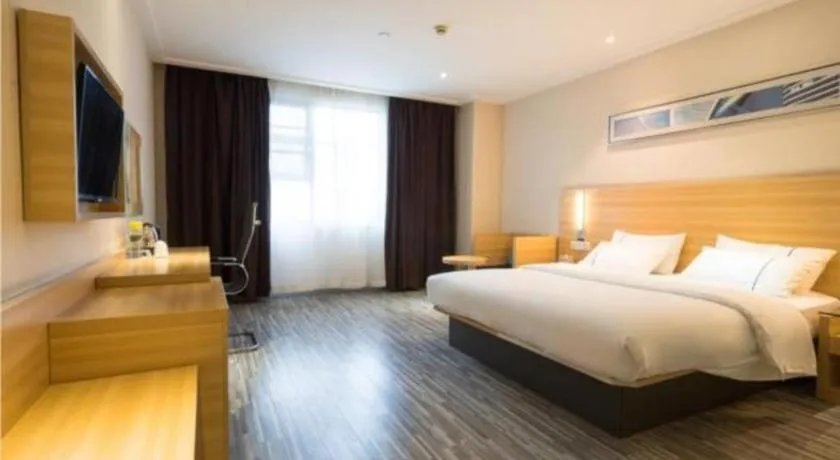 Bed in City Comfort Inn Wuhan High Speed Railway Station