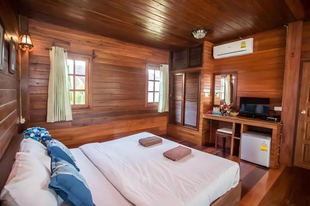 Bed in Huan Aumpron Resort