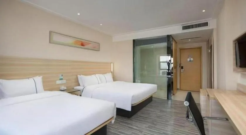 Bed in City Comfort Inn Huangshi City Huangshi Avenue