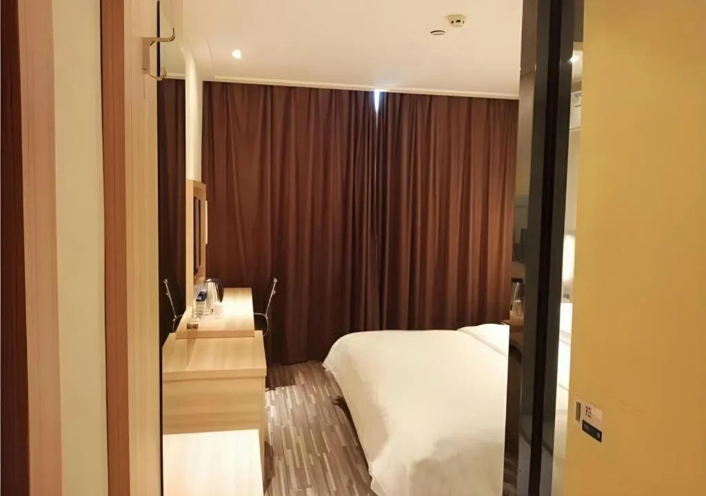 Bed in City Comfort Inn Huangshi City Huangshi Avenue