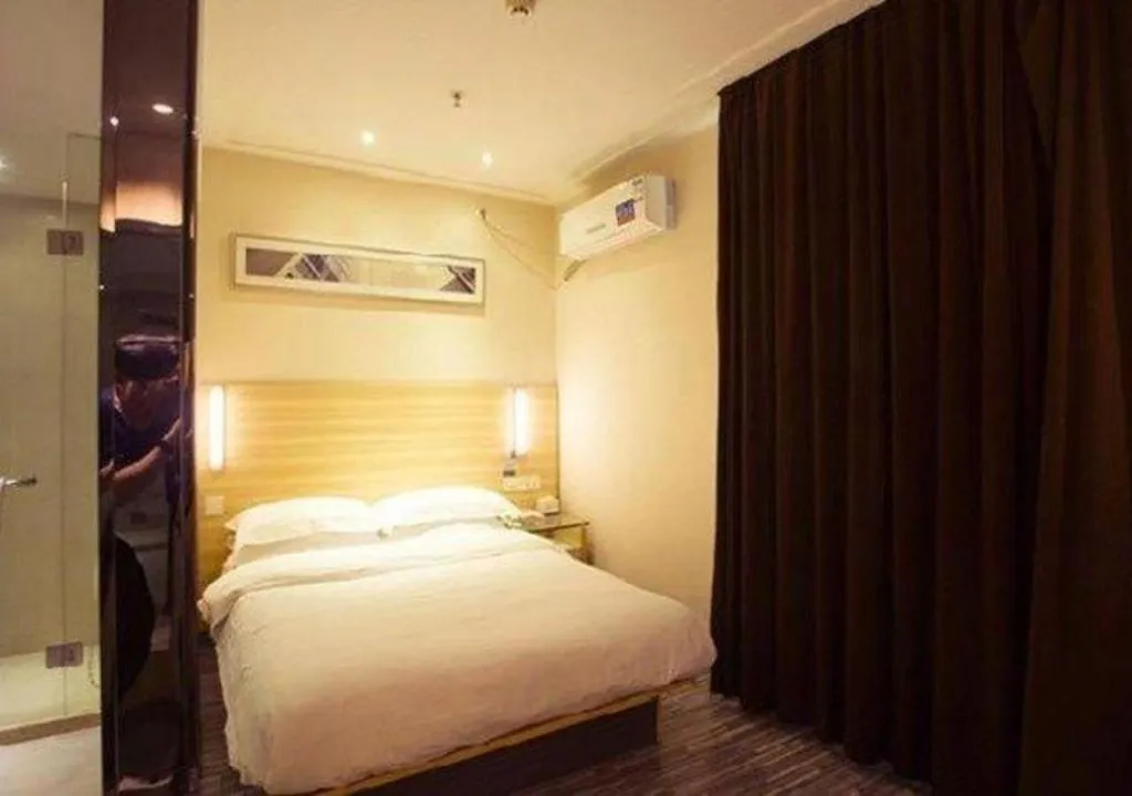 Bed in City Comfort Inn Huangshi City Huangshi Avenue