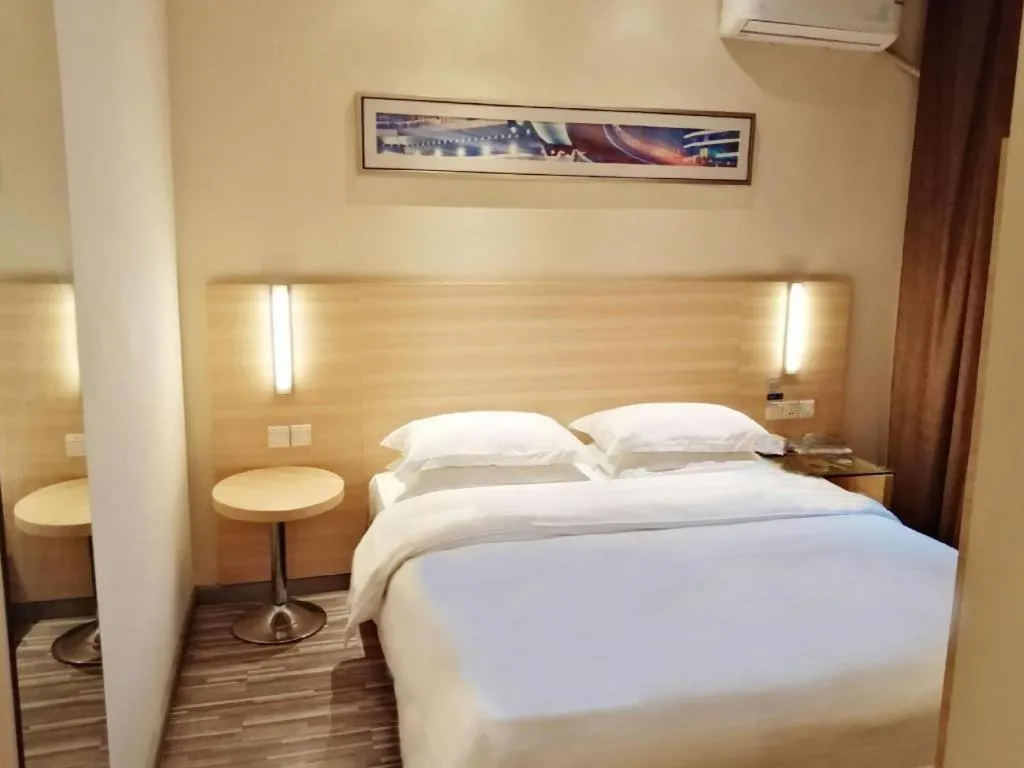 Bed in City Comfort Inn Huangshi City Huangshi Avenue