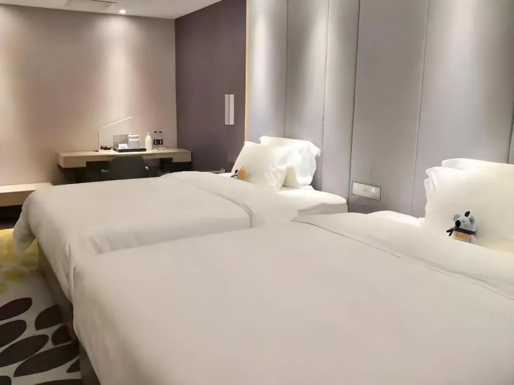 Bed in Lavande Hotels Tianjin Huaming Binhai International Airport