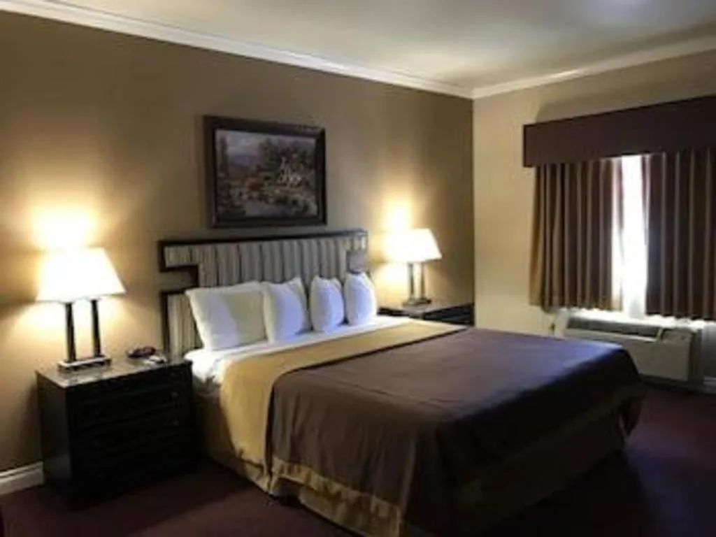 Bed in Hotel Saddleback