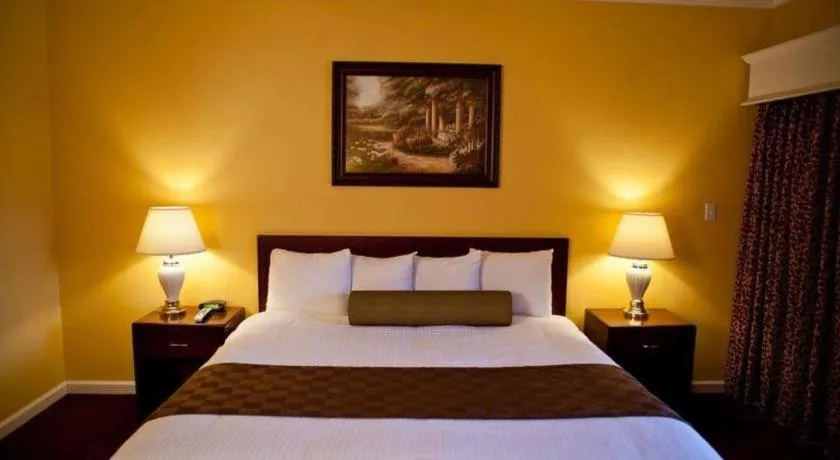 Bed in Hotel Saddleback