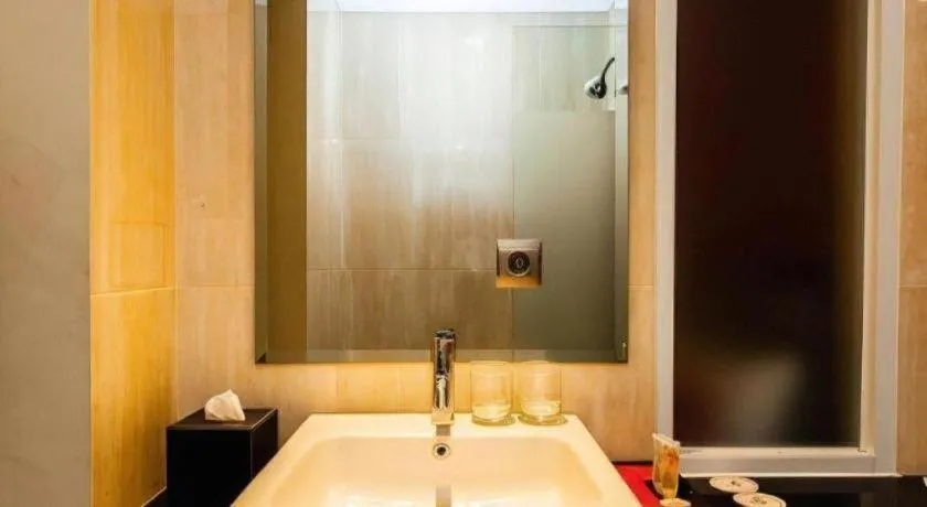 Hotel Urban Falatehan Blok M