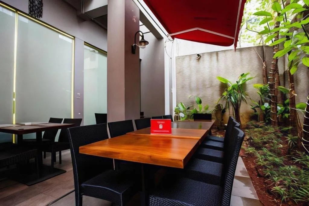 Hotel Urban Falatehan Blok M