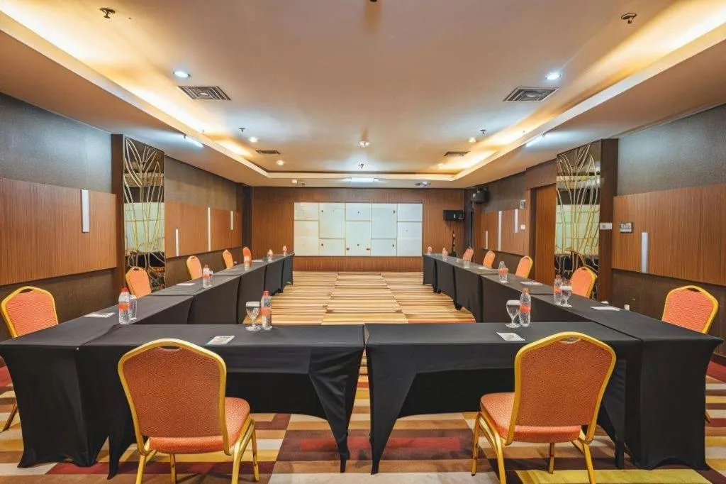 Hotel Urban Falatehan Blok M