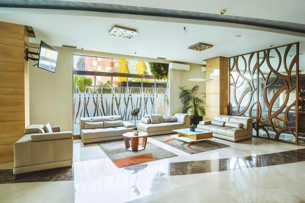 Hotel Urban Falatehan Blok M