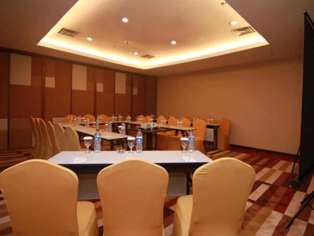 Hotel Urban Falatehan Blok M