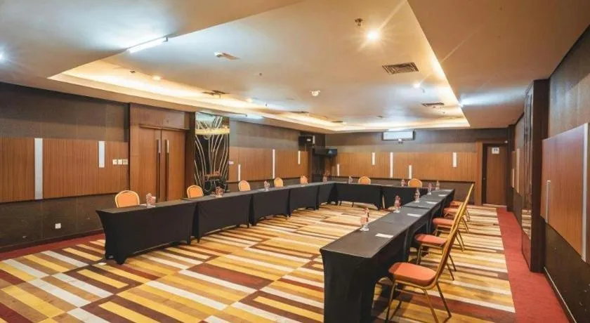 Hotel Urban Falatehan Blok M