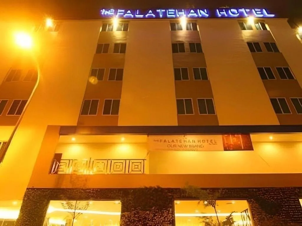 Hotel Urban Falatehan Blok M