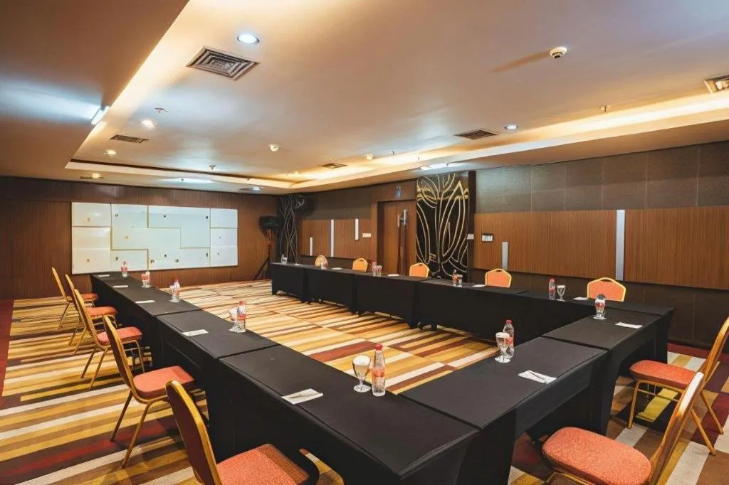 Hotel Urban Falatehan Blok M