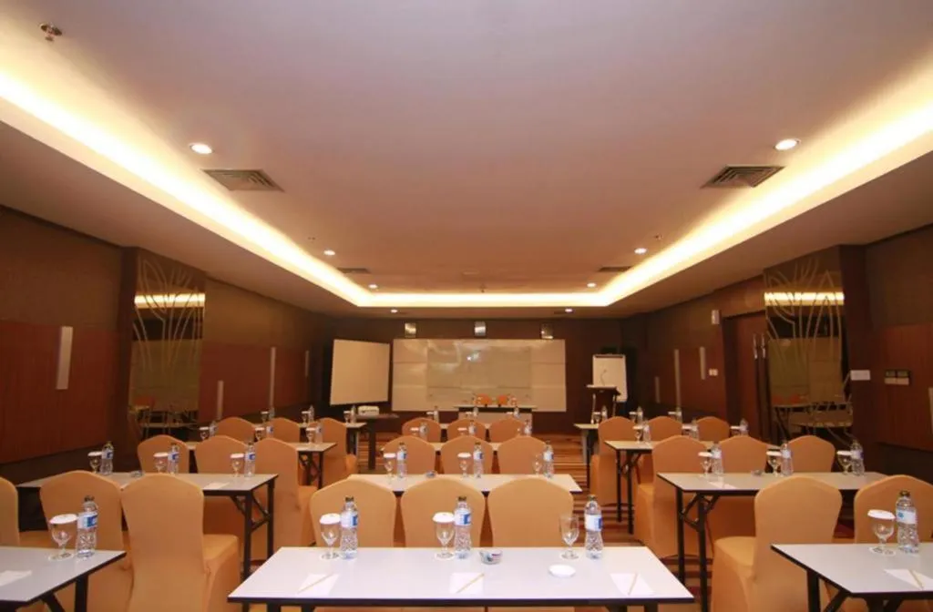 Hotel Urban Falatehan Blok M