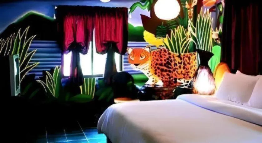 Bed in Alta Cebu Resort