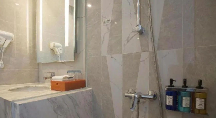 Holiday Inn Express Lhasa Potala Square By IHG