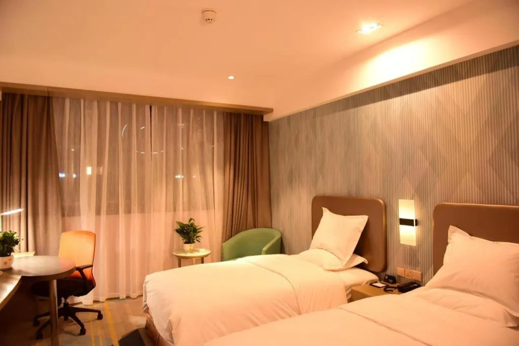 Bed in Holiday Inn Express Lhasa Potala Square By IHG