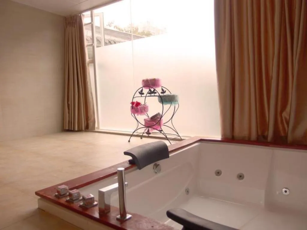 Harmony Resort Hotel Zhuhai