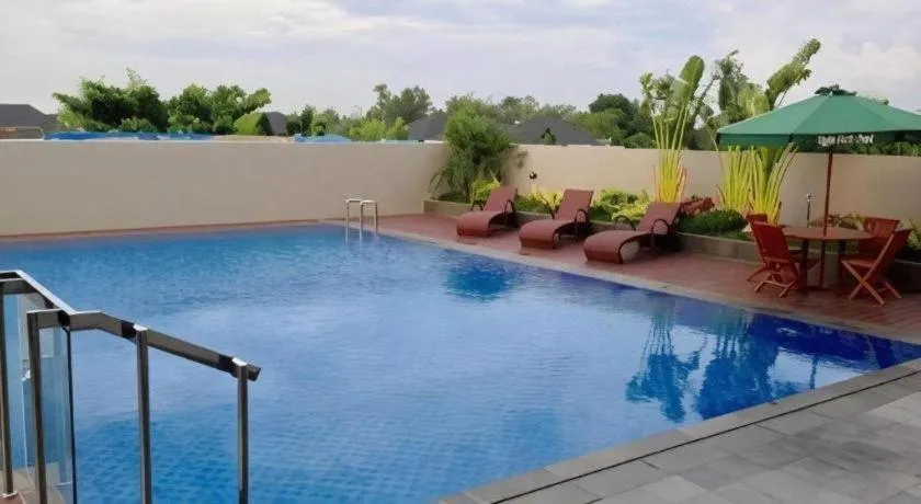 Ayola First Point Hotel Pekanbaru